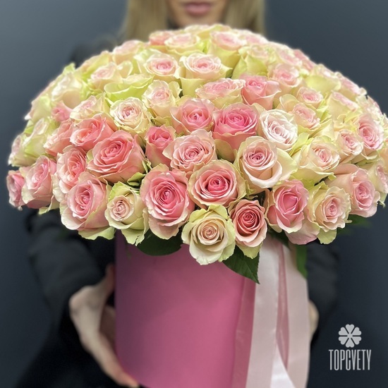 Композиция  из 151 розовой розы в коробке