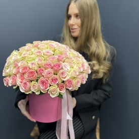 Композиция  из 151 розовой розы в коробке