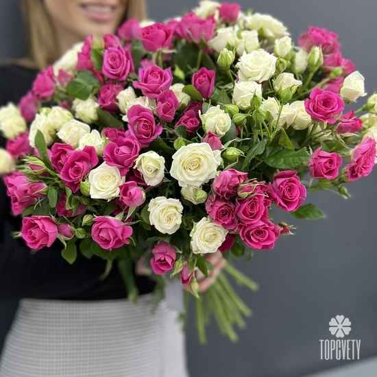 Букет из 35 кустовых роз микс 50см
