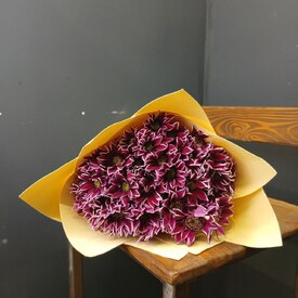 Букет из 9 кустовых хризантем