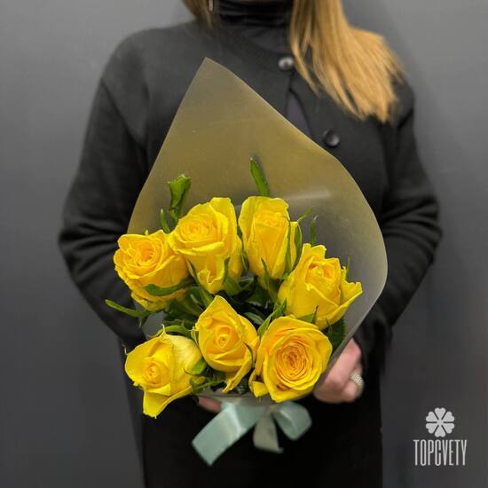 Букет из 9 жёлтых роз Кения 35см