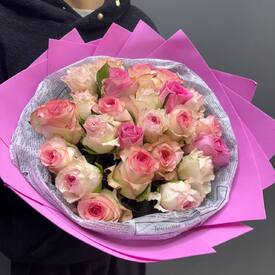 Букет из 25 роз микс Кения 50см