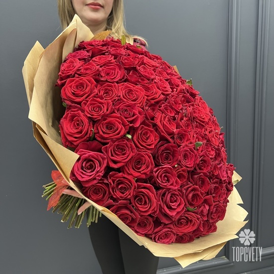 Букет из 151 красной розы Ред Наоми 70см