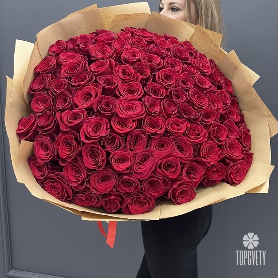 Букет из 101 красной розы Эксплорер 60см
