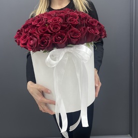 Композиция из 101 красной розы в коробке