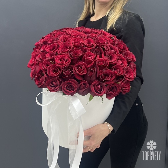 Композиция из 101 красной розы в коробке