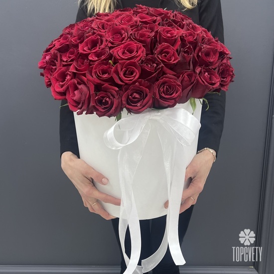 Композиция из 101 красной розы в коробке