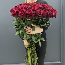 Букет из 51 красной розы 70см