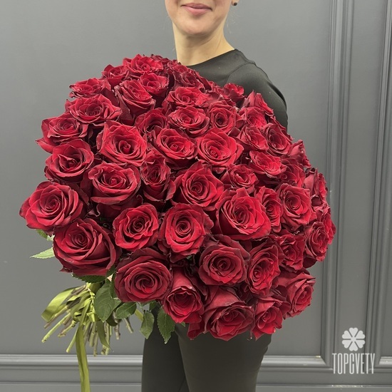 Букет из 51 красной розы 70см