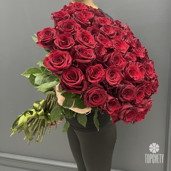 Букет из 51 красной розы 70см
