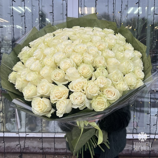 Букет из 101 белой розы Мондиаль 70см